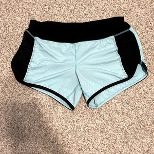 Lulu Lemon Size 8 Aqua Blue Shorts